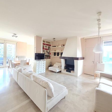 Ottoboni Charme Apartment With Terrace Milano Exterior foto