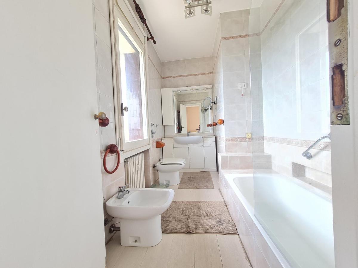 Ottoboni Charme Apartment With Terrace Milano Exterior foto
